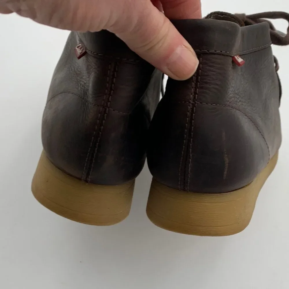 Clarks Wallabee brown leather chukka boots men’s size 10